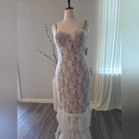 JLUXLABEL White Lace Overlay Dress - Picture 10 of 13